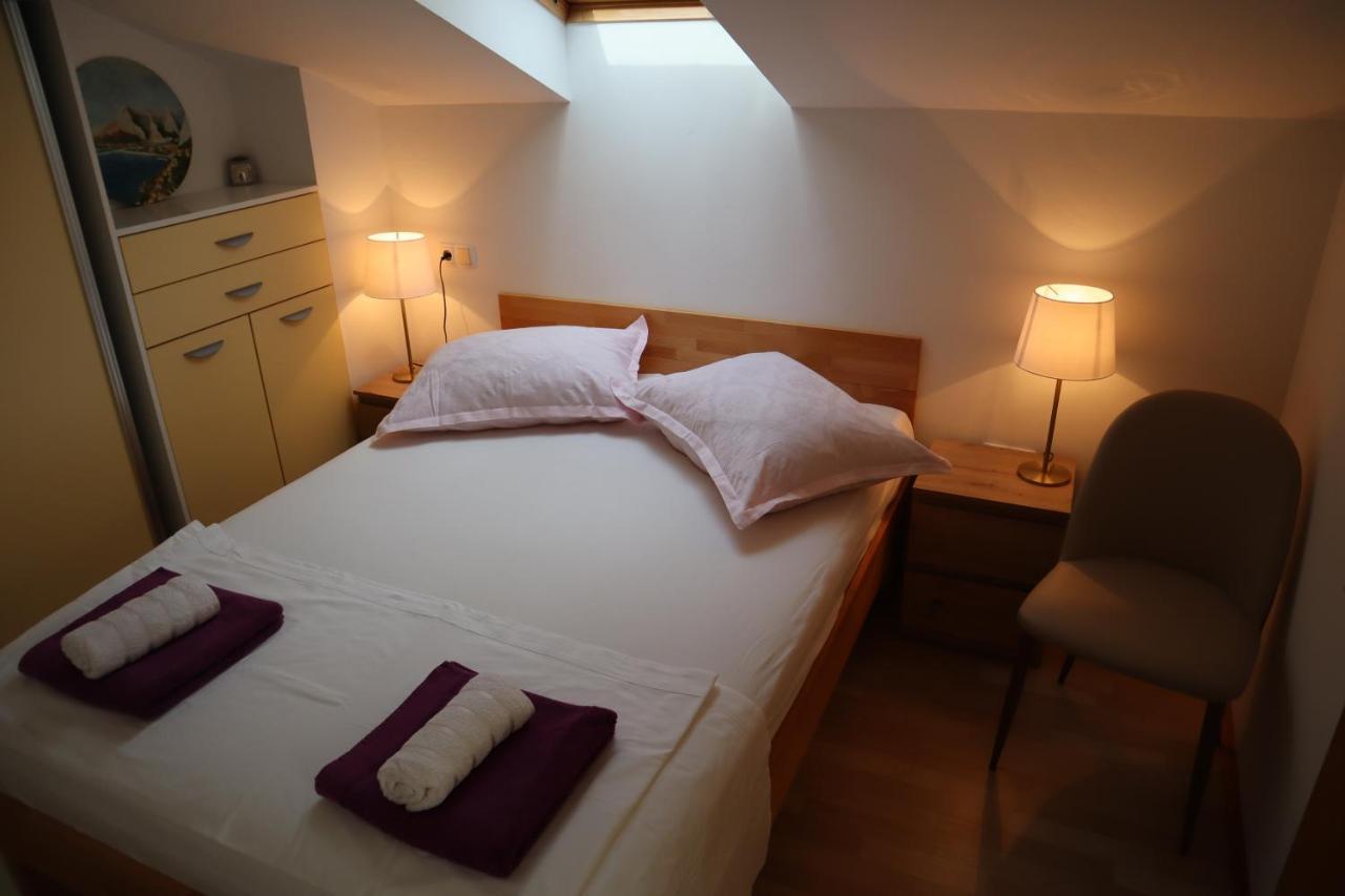 Apartments Iva Und Franka Omiš Dış mekan fotoğraf