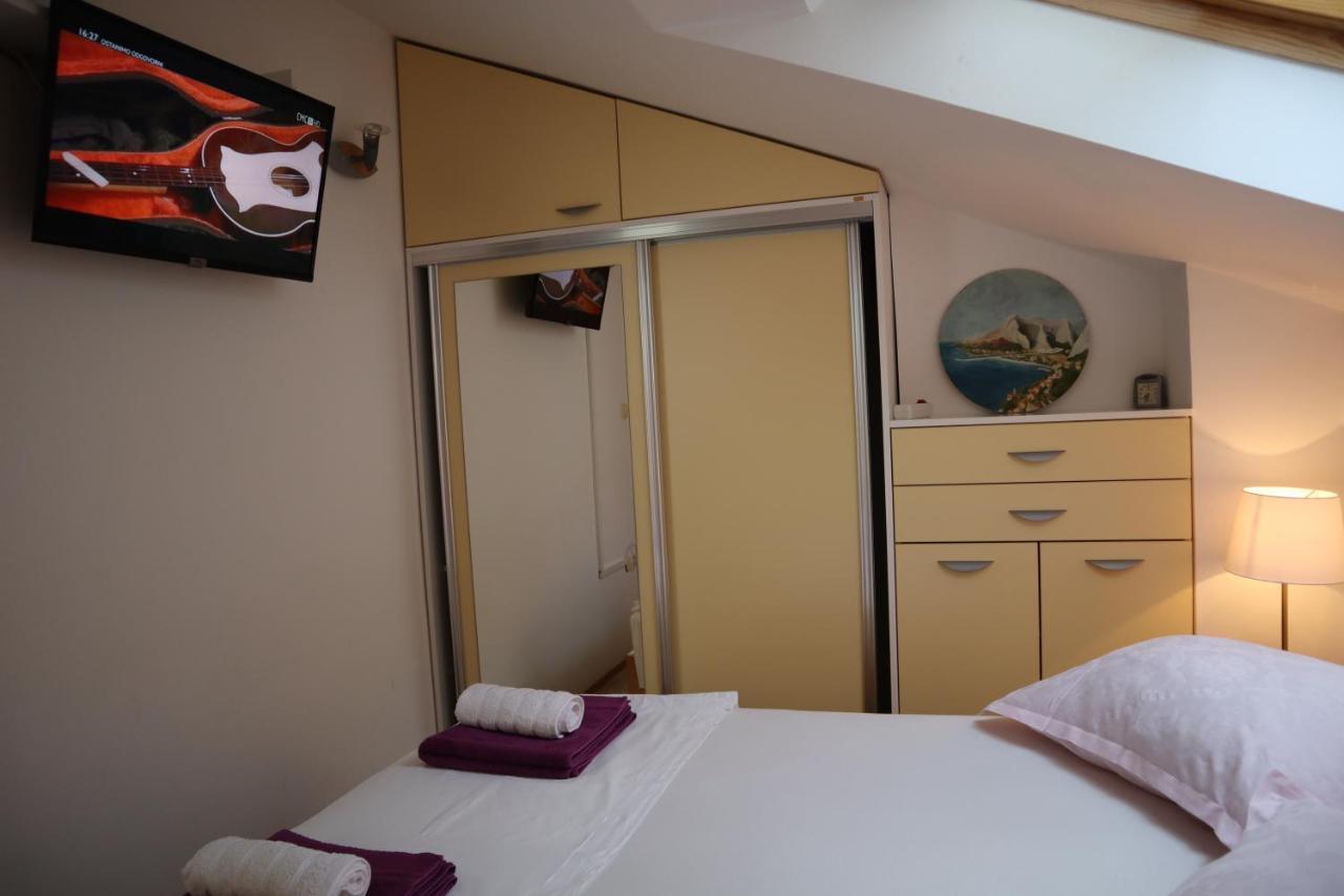 Apartments Iva Und Franka Omiš Dış mekan fotoğraf