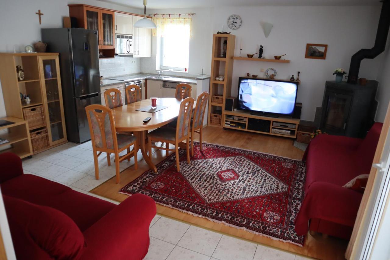 Apartments Iva Und Franka Omiš Dış mekan fotoğraf