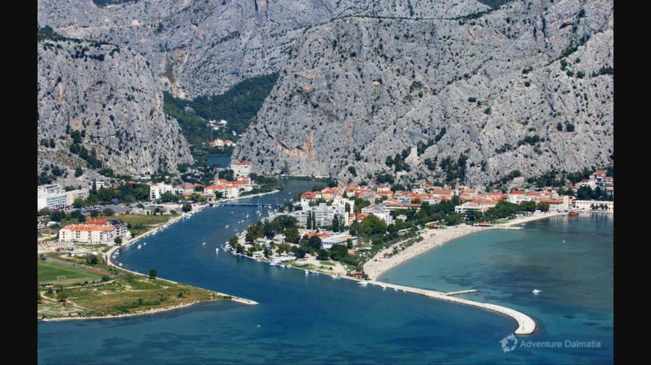 Apartments Iva Und Franka Omiš Dış mekan fotoğraf