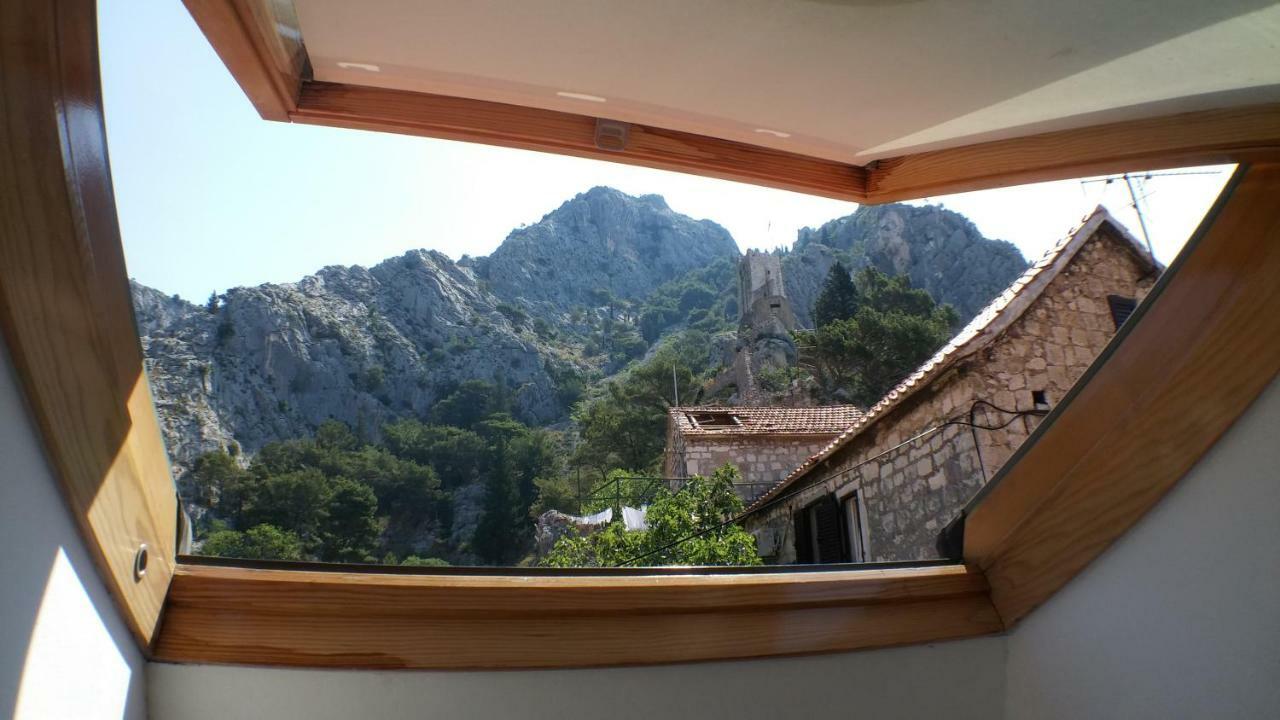 Apartments Iva Und Franka Omiš Dış mekan fotoğraf