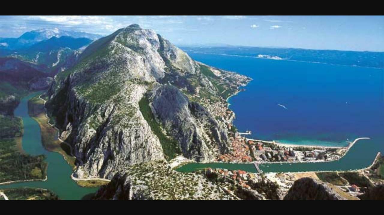 Apartments Iva Und Franka Omiš Dış mekan fotoğraf