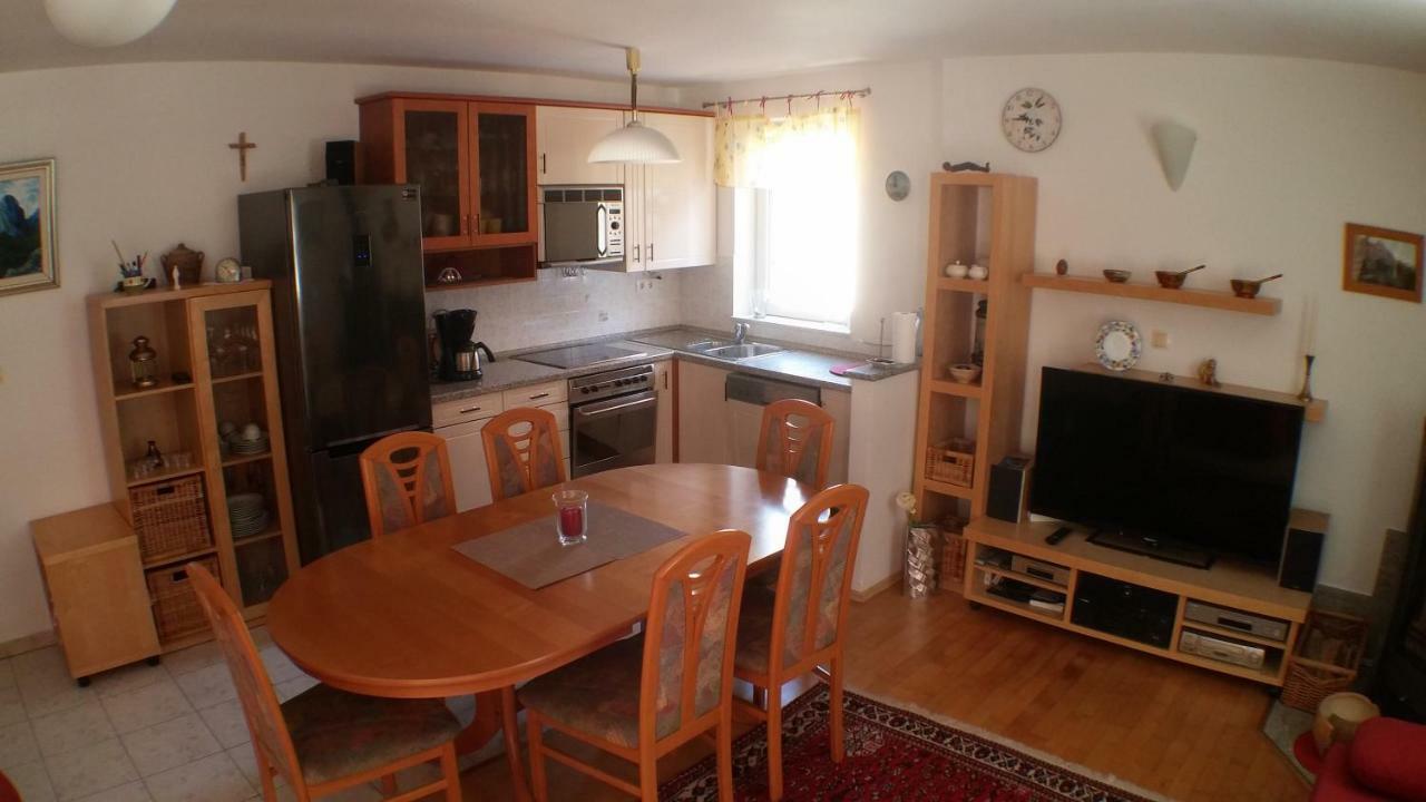 Apartments Iva Und Franka Omiš Dış mekan fotoğraf