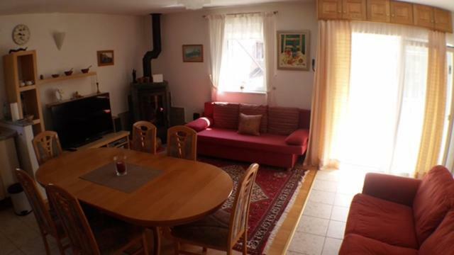 Apartments Iva Und Franka Omiš Dış mekan fotoğraf