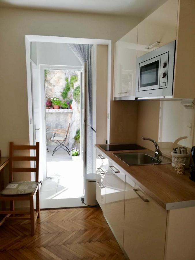 Apartments Iva Und Franka Omiš Dış mekan fotoğraf